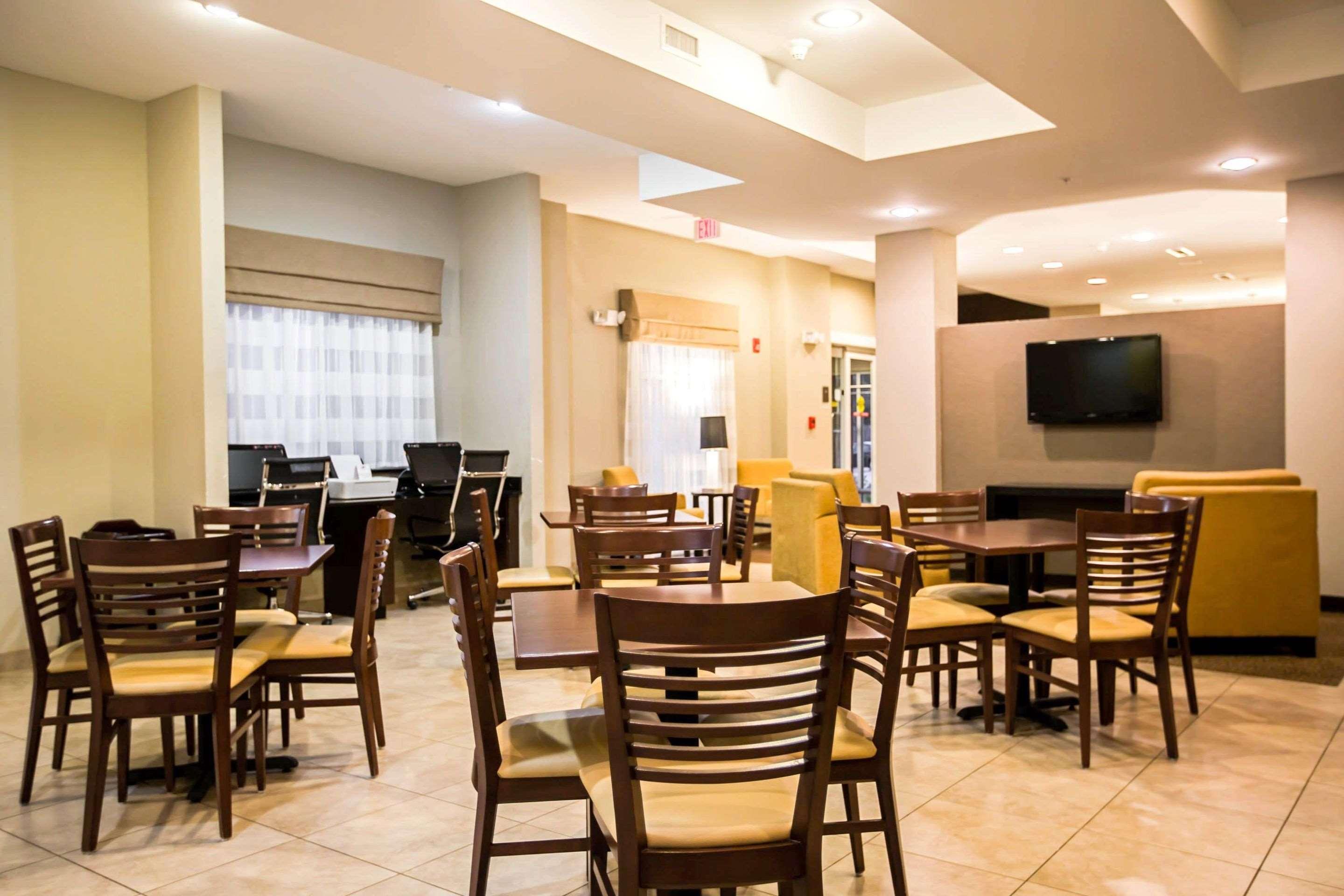 Sleep Inn & Suites Marion - Military Institute Buitenkant foto